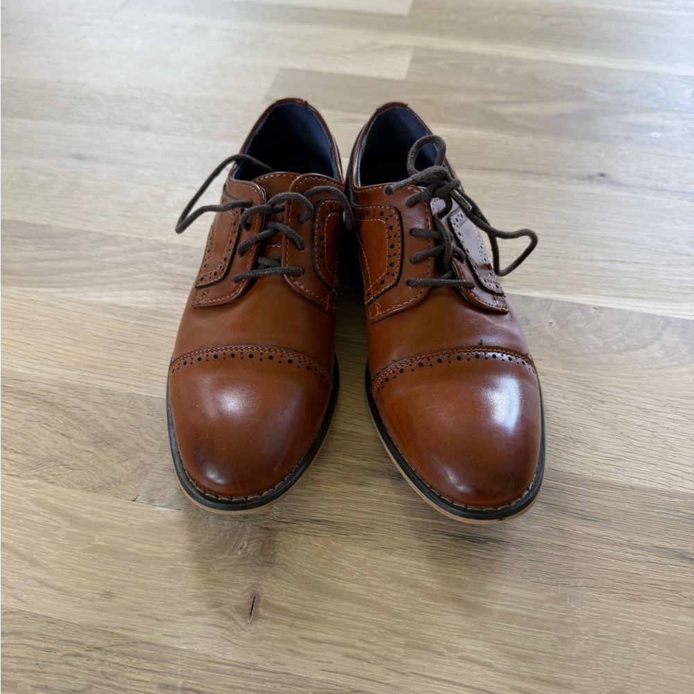 Boys dress shoes size 3